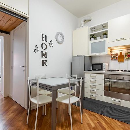 Easylife - Oasi Urbana In Zona Bocconi Lägenhet Milano Exteriör bild
